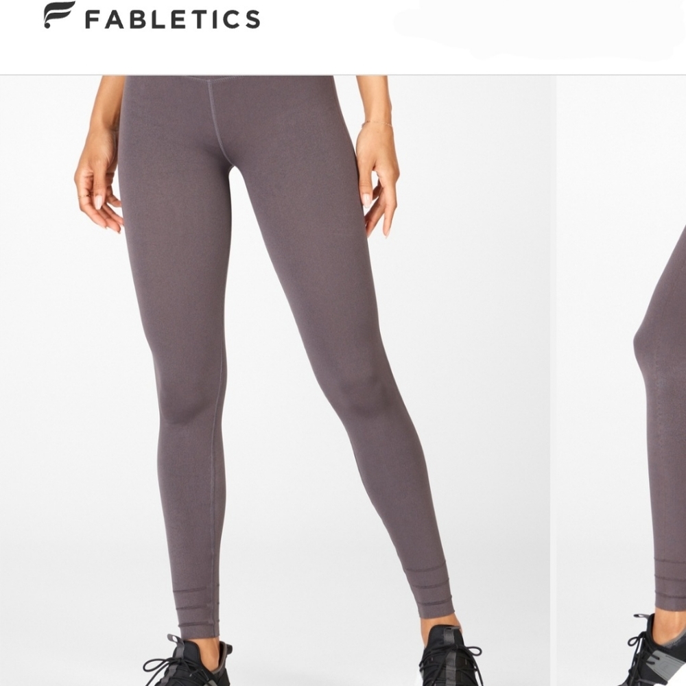 Fabletics High-Waisted SculptKnit Essential Legging in Shadow